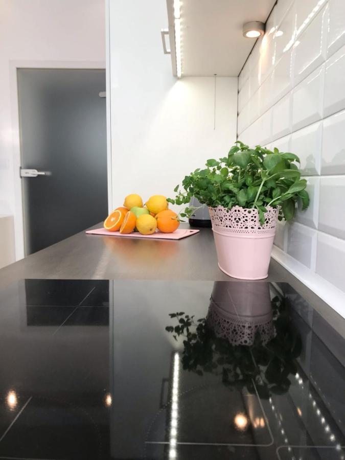 Klimatyczny Apartament Pod Ratuszem -Ul. Slaska 2 Częstochowa Exterior foto